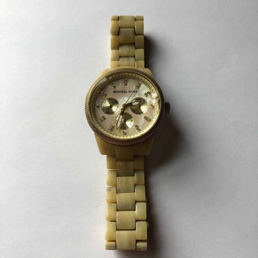 Michael Kors Shell Watch